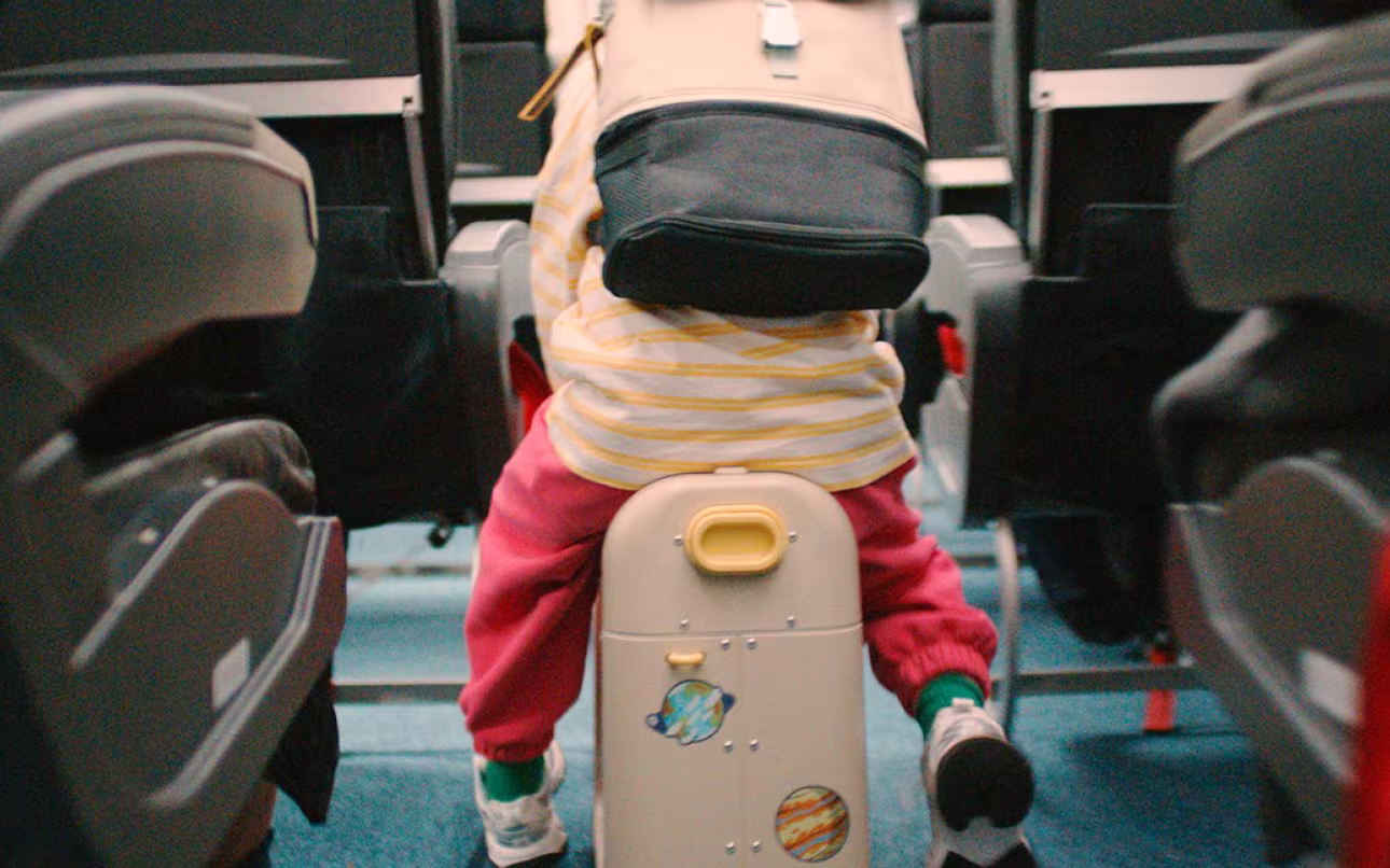 Stokke JetKids BedBox at Warble