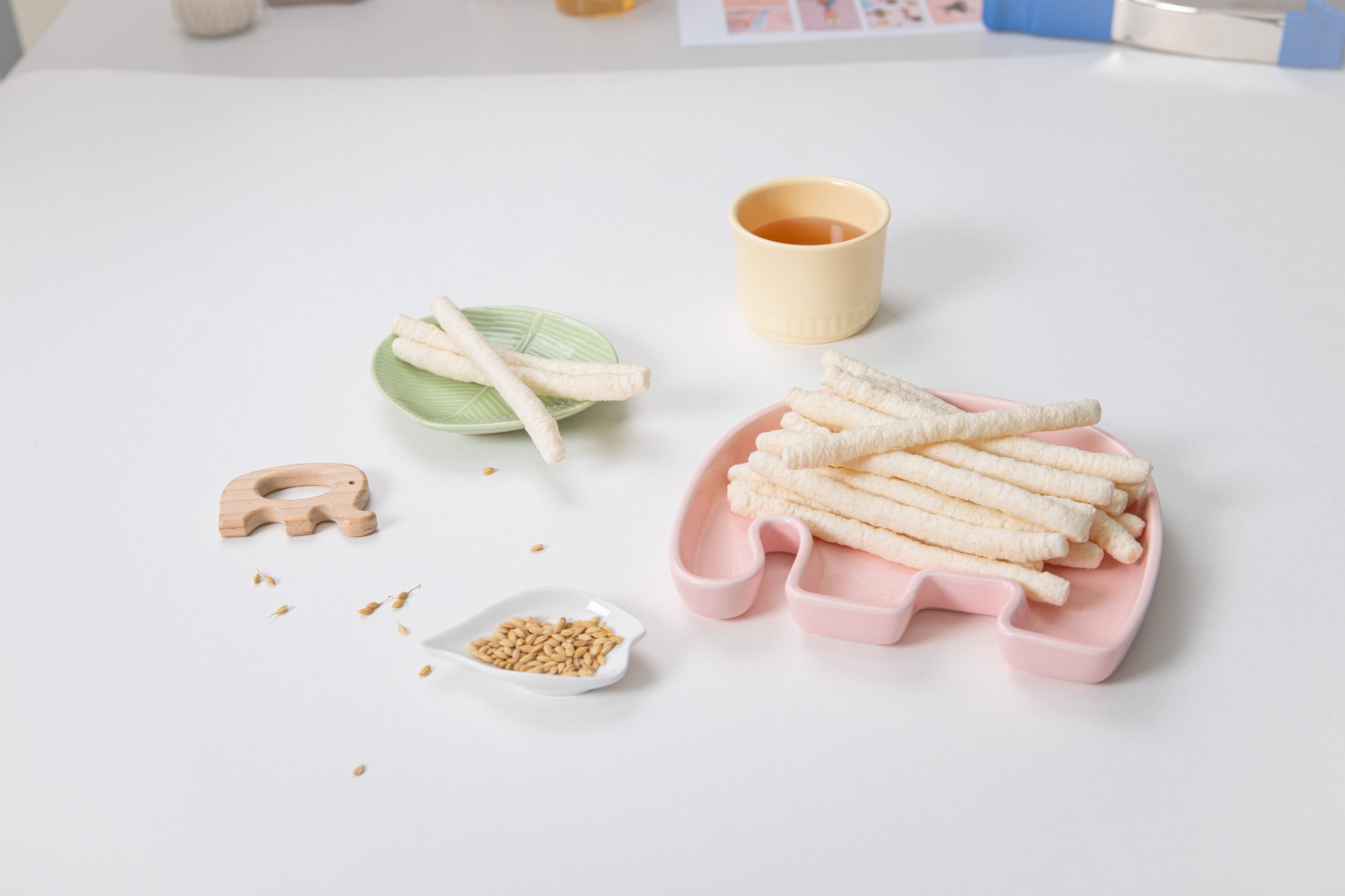 Organic Brown Rice Stick - Red - Apple & Carrot - Image 3